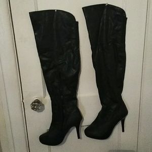 Sexy leather boots
